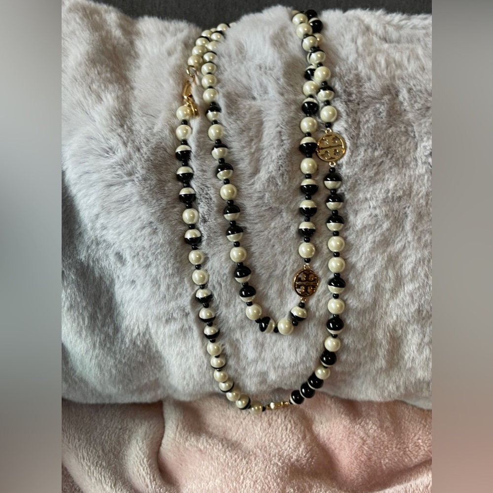 Tory Burch pearl necklace